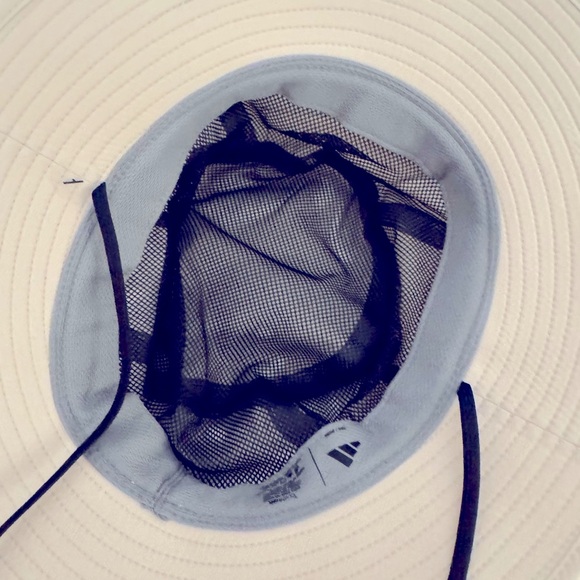 NWT adidas  white Bucket Hat main image 6